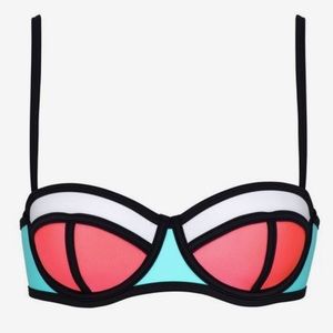 Triangl bathing suit top